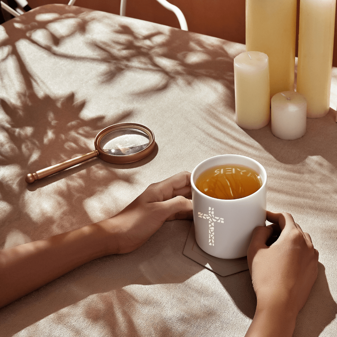 Fete - Exquisite Cross Tea Cup