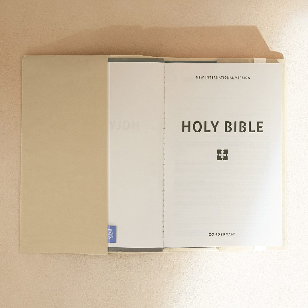 Fete - Easter Bunny & Egg Embroidered Bible Cover