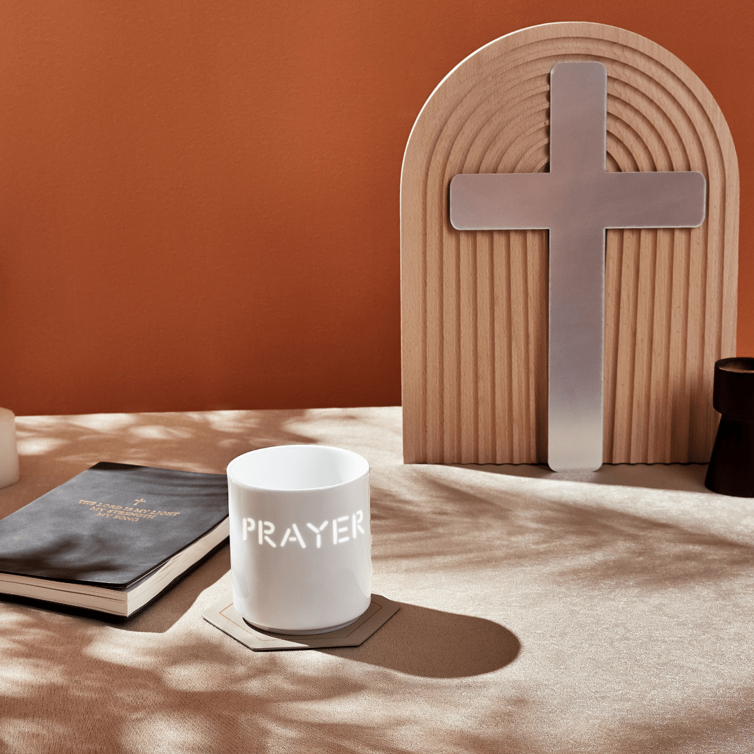 Fete - Exquisite Cross Tea Cup