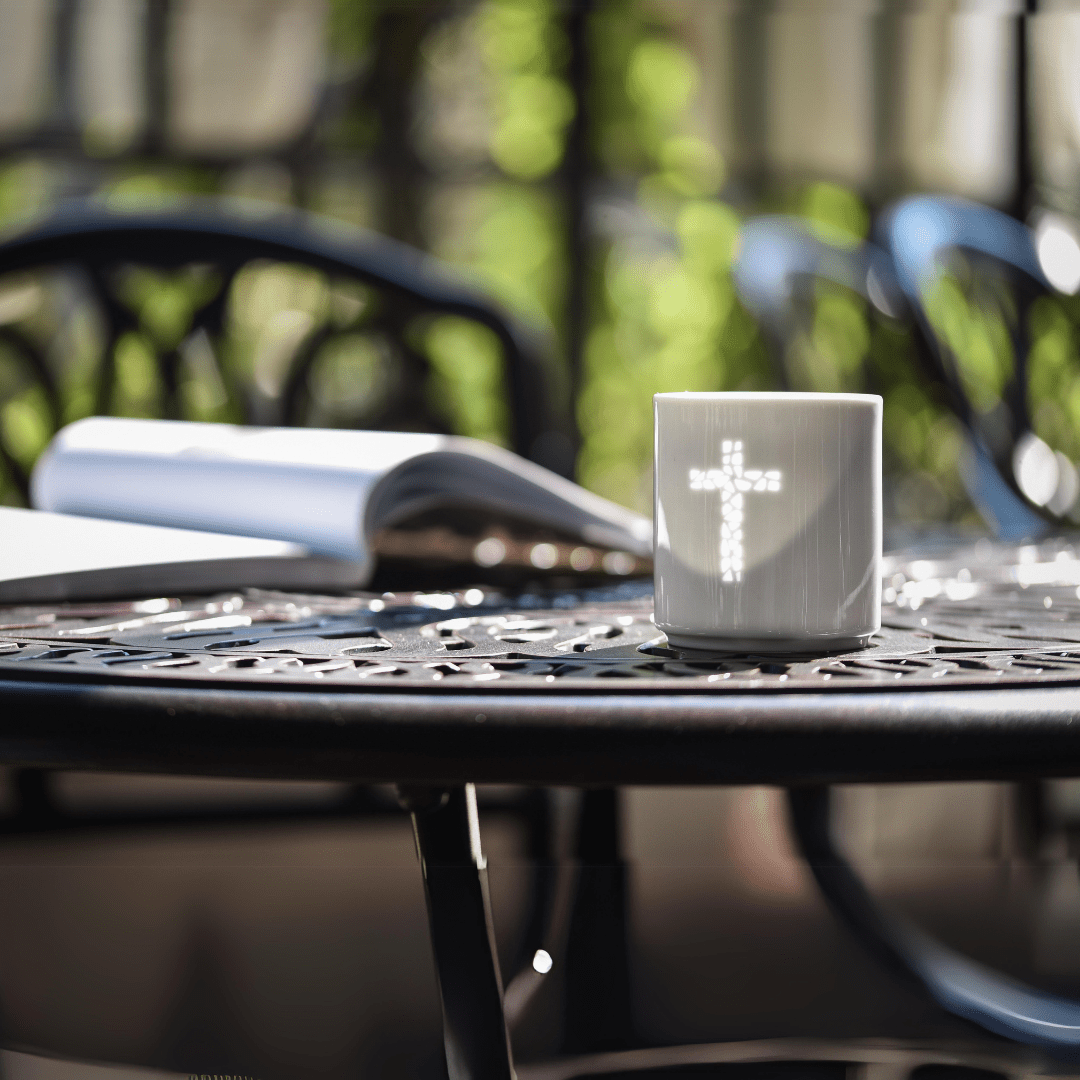 Fete - Exquisite Cross Tea Cup