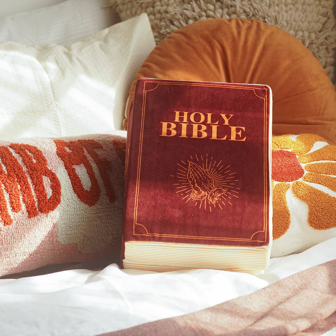 Fete - Fete 'Love' Bible Pillow - 1 Corinthians 13
